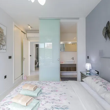Villa Luxe Met Verwarmd Prive Zwembad - Cabo Roig